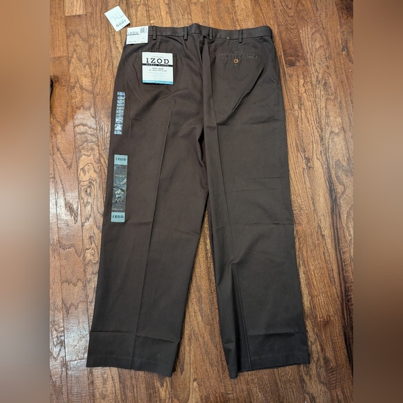 NWT Men’s Izod Fulton Dress Chino brown Size W42 L32 - Picture 6 of 11
